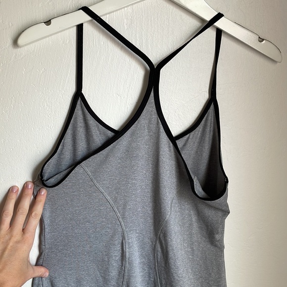 Layer 8 performance top - Picture 4 of 6